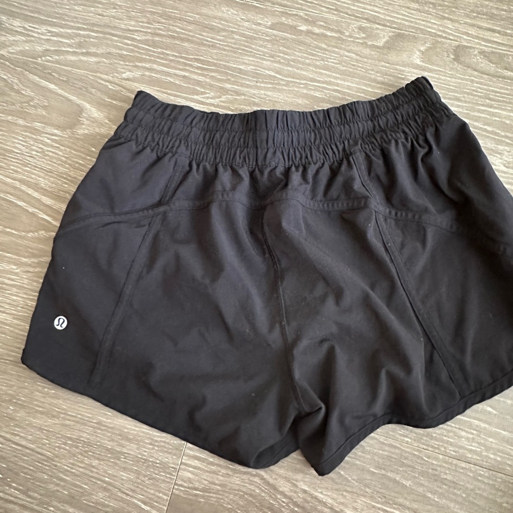 Lululemon shorts 10